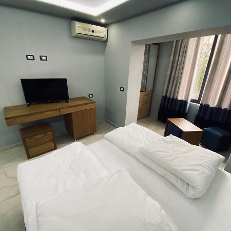 Hotel Piemonte Tirana Extérieur photo