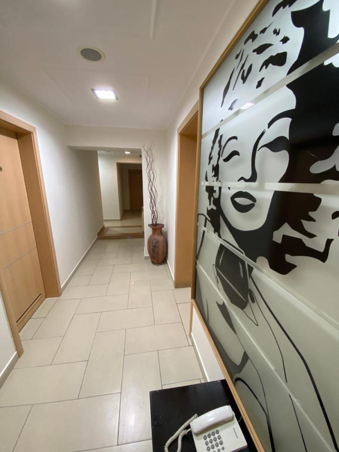 Hotel Piemonte Tirana Extérieur photo