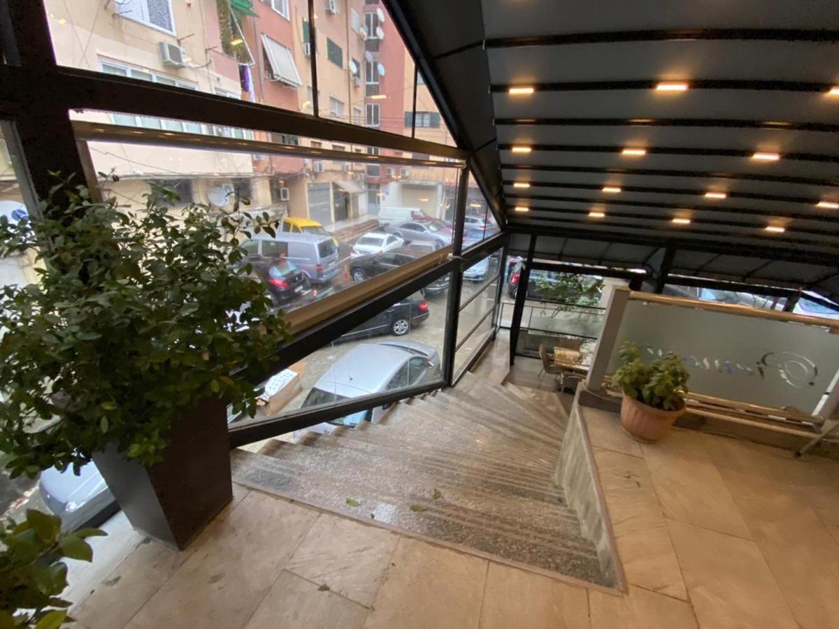 Hotel Piemonte Tirana Extérieur photo